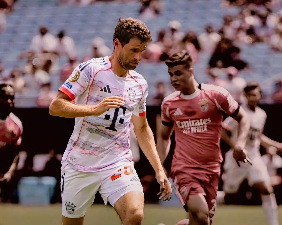 爱游戏(中国)官方网站入口关于穆古鲁扎爆冷击败拜仁,出色防守引爆全场!的信息